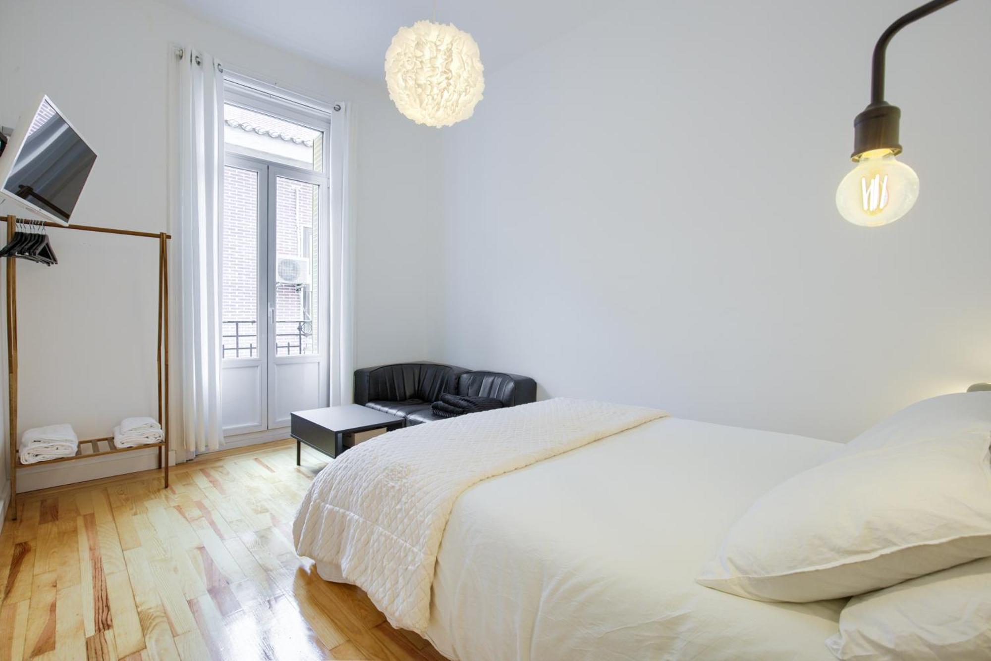Mezzanine Orange Apartment Madrid Room photo