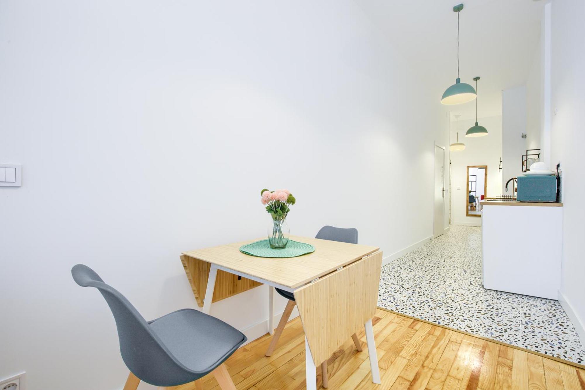 Mezzanine Orange Apartment Madrid Room photo
