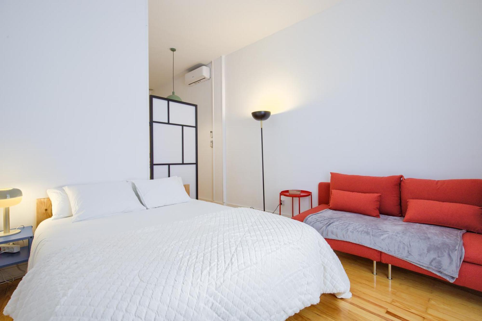 Mezzanine Orange Apartment Madrid Room photo