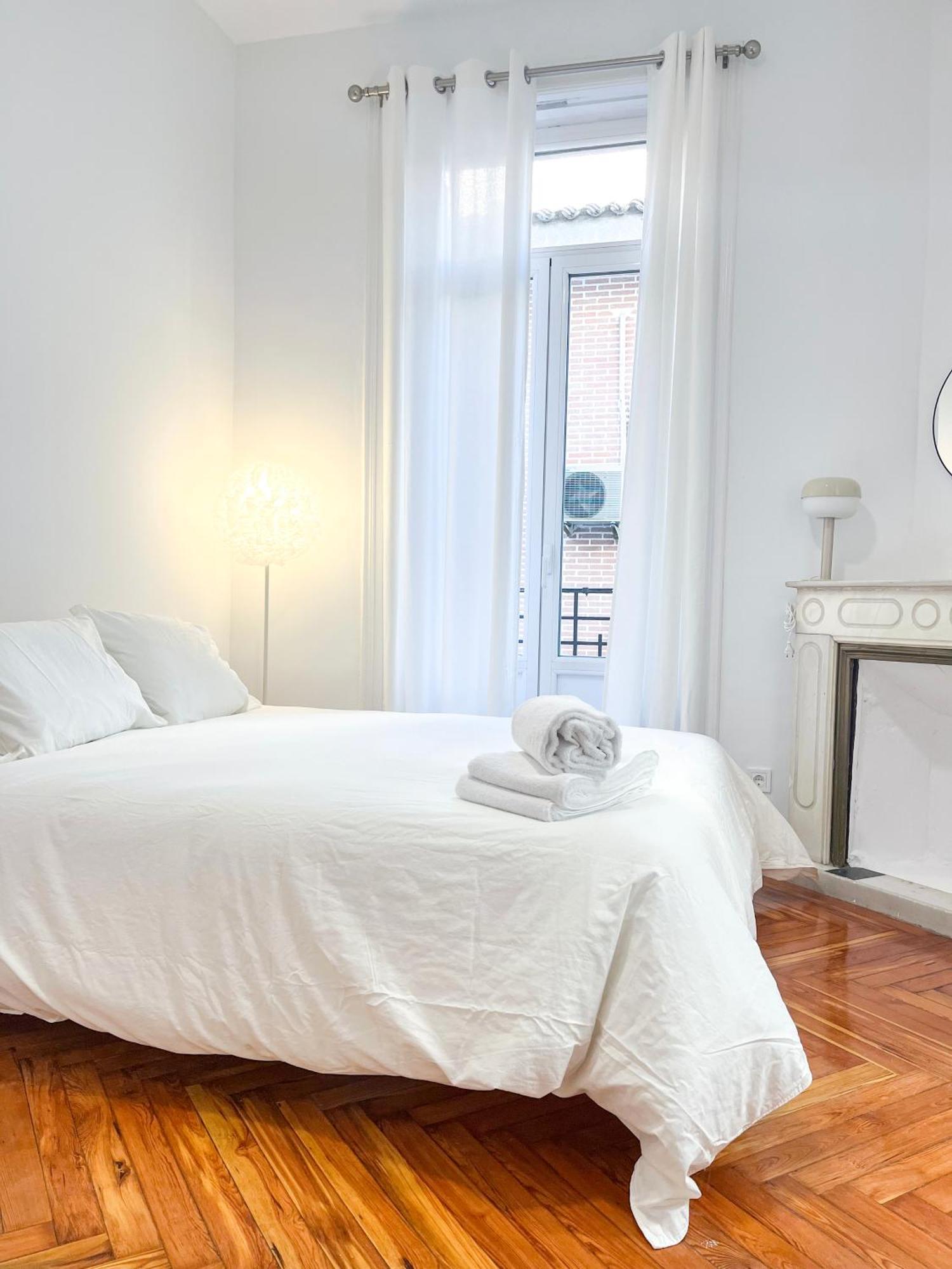 Mezzanine Orange Apartment Madrid Exterior photo